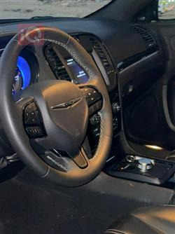 کرایسلەر 300